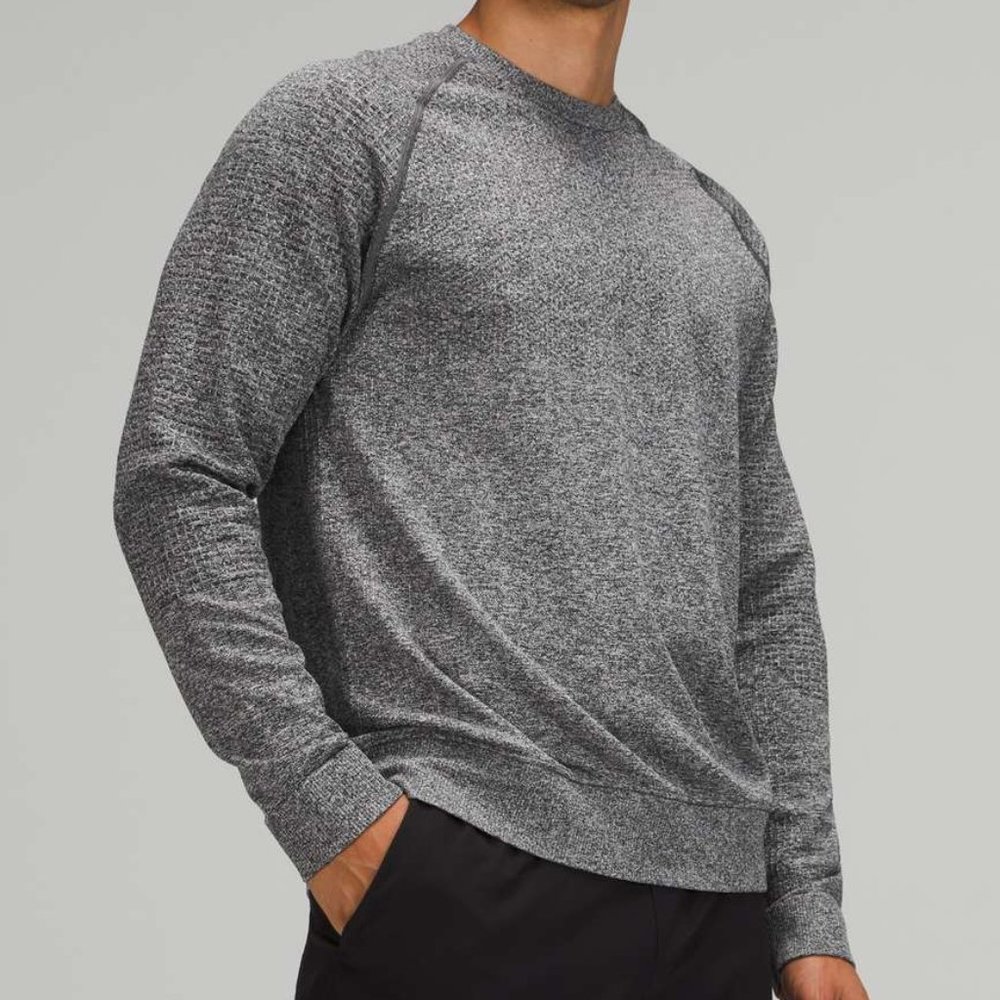 Lululemon Engineered Warmth Long Sleeve Crew Black / White S Men